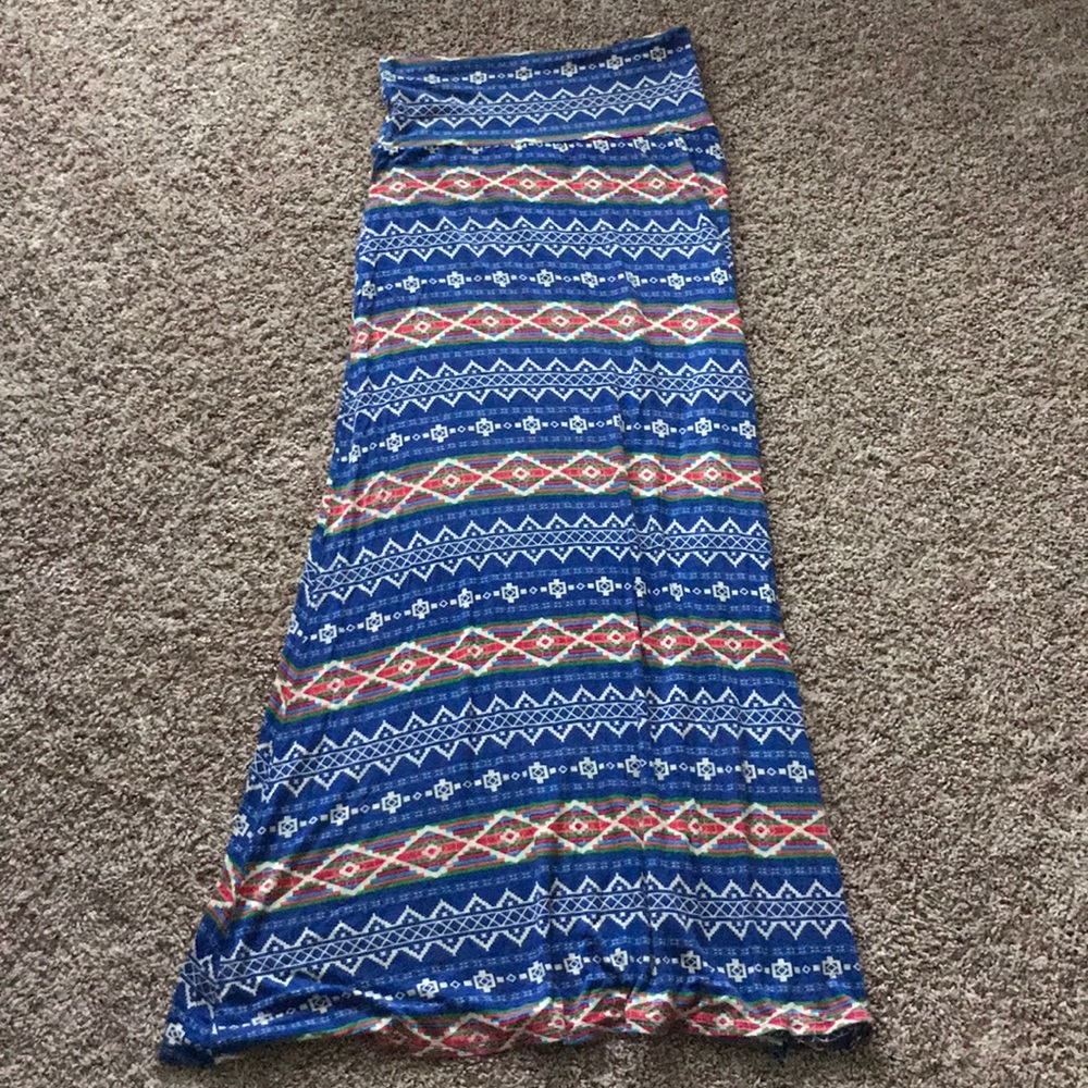 Aztec maxi skirt.